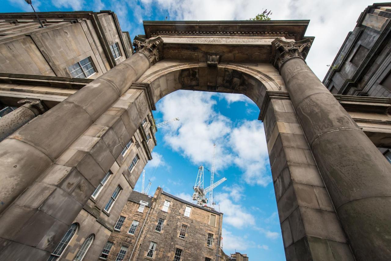 Downtown And Central 1 Bed In Edinburgh Exterior photo